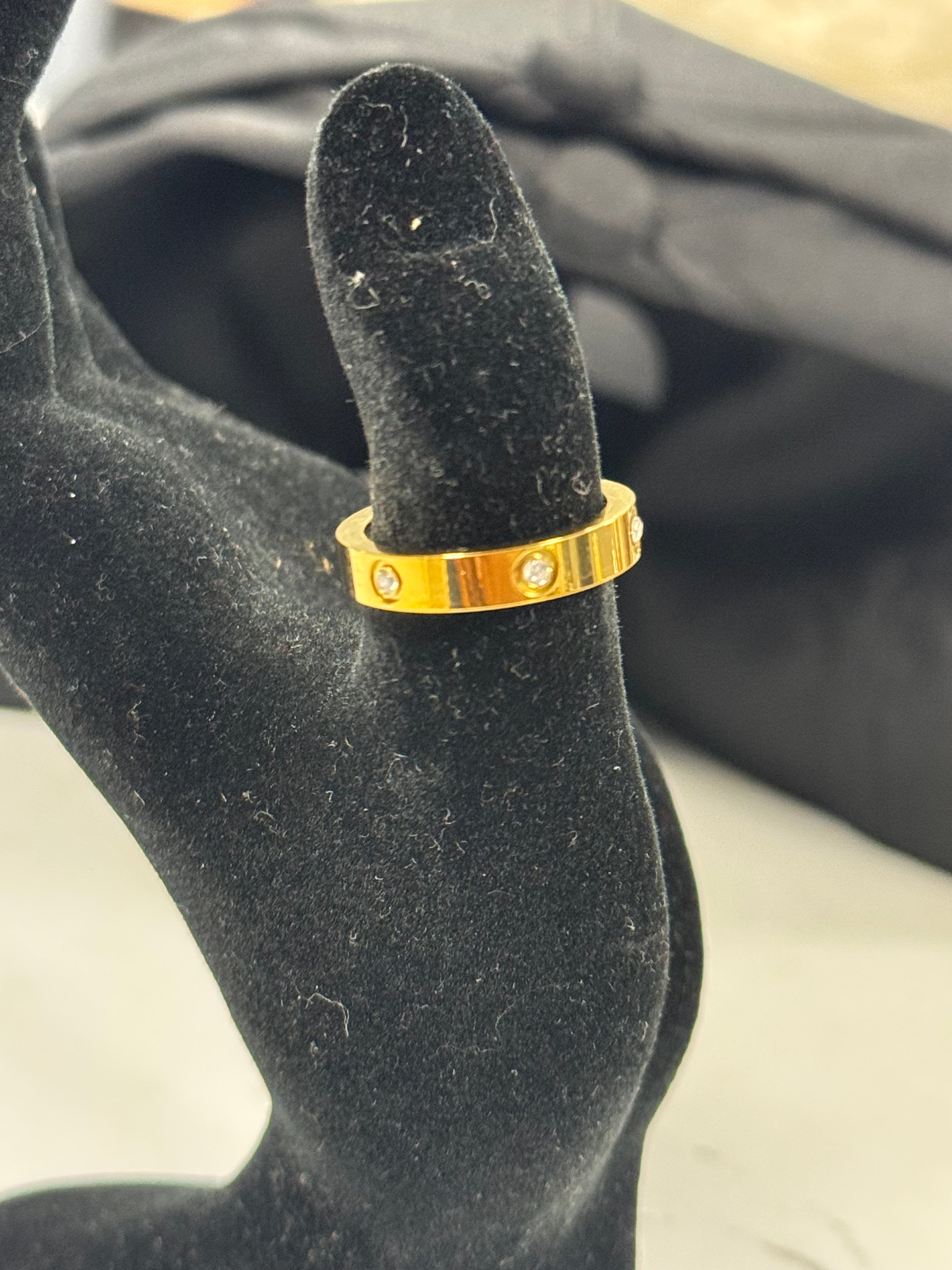 Gold Love Rings (Size 7)